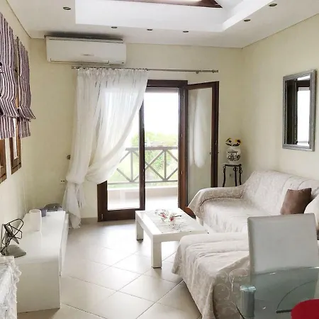 Seafront House With Garden Nyaraló Jeriszósz