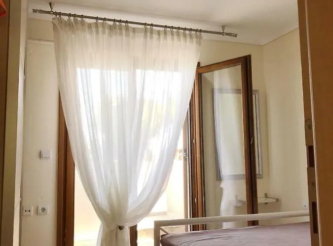 Сasa de vacaciones Seafront House With Garden *