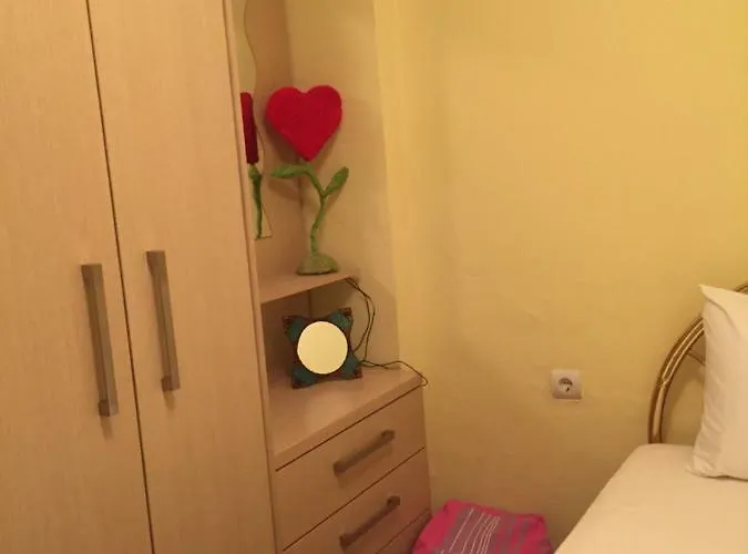 Сasa de vacaciones Seafront House With Garden