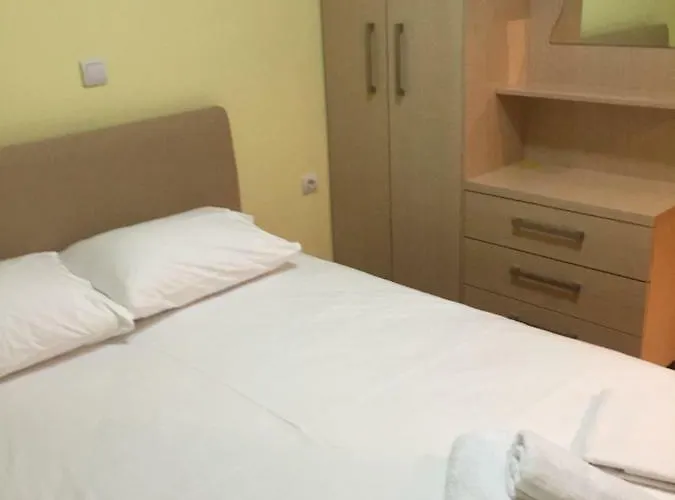 Seafront House With Garden Feriehus Ierissos